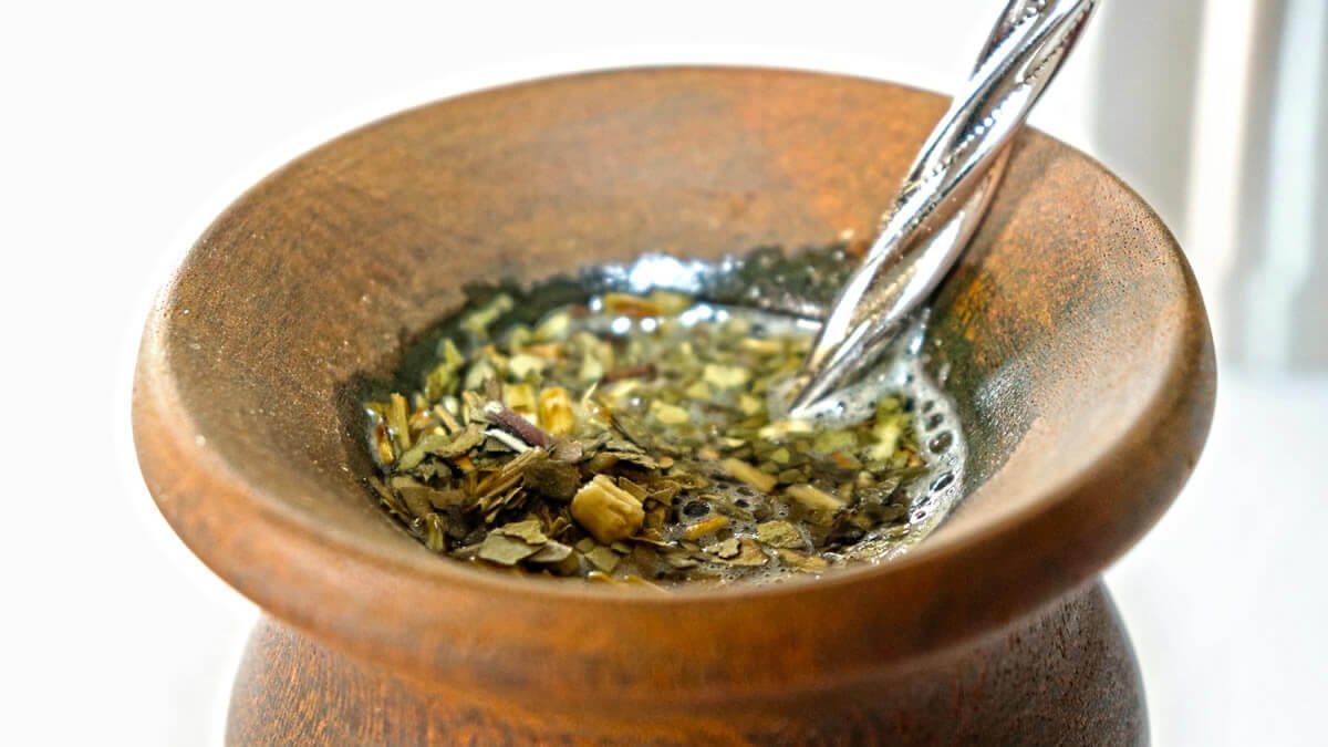 Chimarrão Faz Mal para o Fígado? Desvendando o Mito e a Realidade