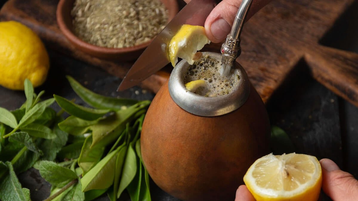 Tereré à Noite Faz Mal?